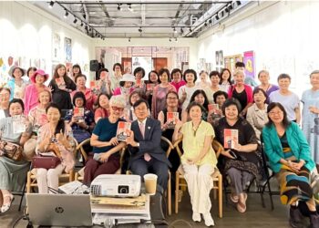 《親密搶奪,誰在拿走你的錢?》    教你聰明自保、守住財富!