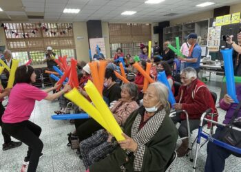 高齡健康促進職訓班成果展 中高齡再就業活化人生