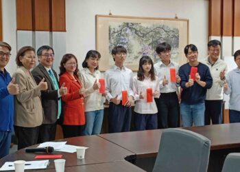 杏壇之光 南投高中校長傅國樑榮獲師鐸獎