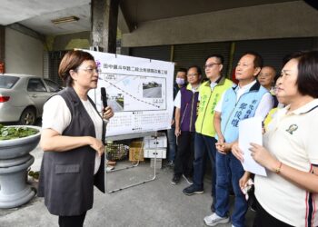 縣長王惠美視察田中斗中路二段北側道路破損  投入1,181萬元改善道路不平