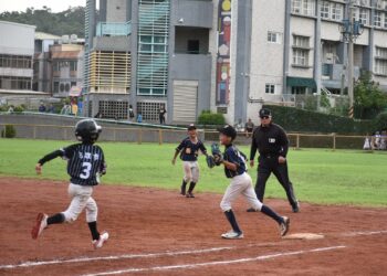 鼓山國小五戰全勝奪冠 第三屆傳愛盃少棒聯誼賽圓滿落幕
