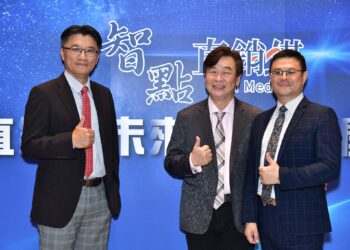 撬動心門的信任密碼 破冰築橋的六字箴言:笑、眼、讚、幽、惠、幫