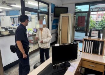 阿嬤不慎從輪椅跌落 內埔警緊急出勤救援