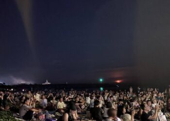 臺東最美星空音樂會東河登場    光良〈童話〉唱進星空夜