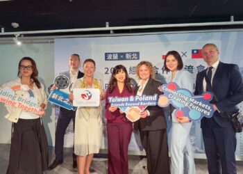 新北x波蘭經貿交流熱絡     侯友宜親迎代表團     深化國際合作關係
