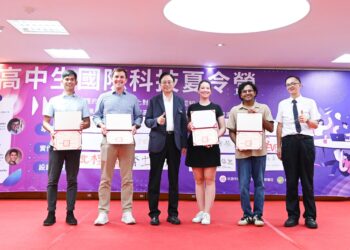 達明機器人助陣     桃園永豐高中智慧AI科學教育中心啟用     張善政讚產學合作