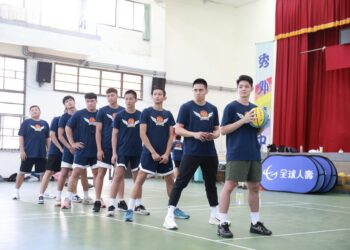 全球人壽「圓夢計畫」首度移師花蓮 百位學童共築籃球夢 實踐運動平權理念