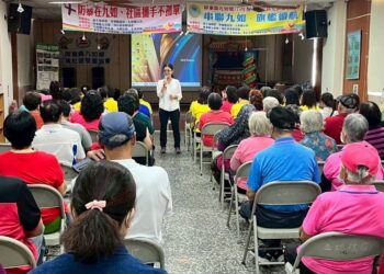 網路陷阱處處在   青少年暑期上網要小心