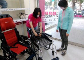 撐起希望的手   臺北市第一輔具庇護工場！