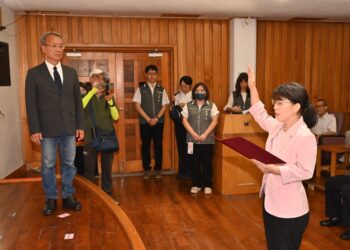 宜蘭縣政府人事異動   温婉慧接任人事處處長