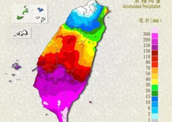 颱風丹娜絲清晨桃竹交界出海 嘉義以北仍納陸警