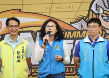 台電FUN電營首度登場苗栗 國手教練親授排球技藝 點燃學童運動熱情