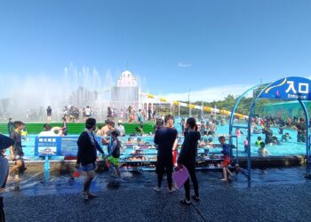 影音/2025宜蘭童玩節開幕 玩水人潮嗨翻酷夏