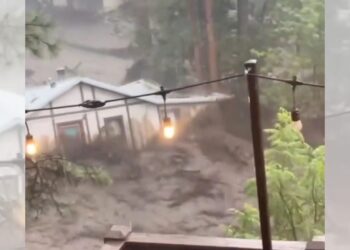 影音/新墨西哥州暴雨沖毀民宅 德州累計109死、161人失聯