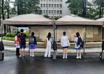 大學分科測驗首日 高雄一考區考生及家長滿意考場及休息室規劃