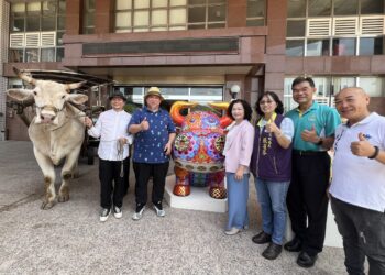 影音/藝術洄游家鄉  「精彩·番仔挖-芳苑」洪易雕塑藝術展