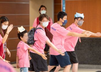 醫教聯手     桃園市府將強化特教支持     王明鉅讚長庚長期陪伴「嘻皮天使」