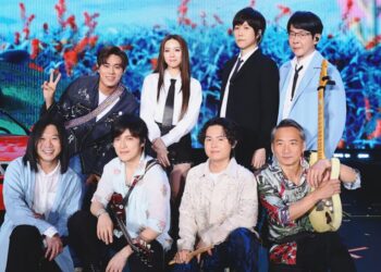 阿信歌唱老師竟然是他!歌王現身大巨蛋觀眾席原因超地獄