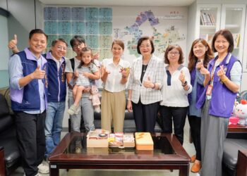 侯友宜肯定基層公僕     新北解佩芳、徐麒晏     用創新守護弱勢、優化服務