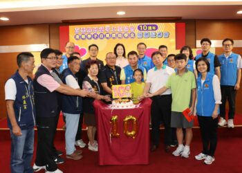 愛心十年不間斷　苗栗百萬助學金續點燃弱勢學子希望