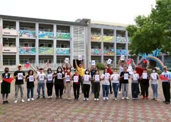 嘉義市文雅國小翻新教育 獲親子天下「教育創新100」團隊殊榮