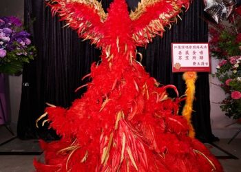 江蕙開唱收鳳凰！「費玉清親解含義」 卡片更別出心裁