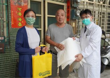 鹿基醫院防颱送暖 致贈科技沙包防範楊柳颱風侵襲