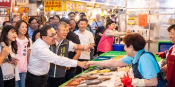 侯友宜出席三峽市場改造開幕 強調市場不只買菜 更是文化傳承的重要場域