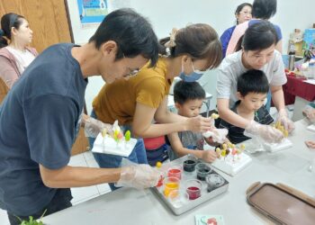 移民署屏東縣服務站家庭教育課程超有味吃甜點、聞香料