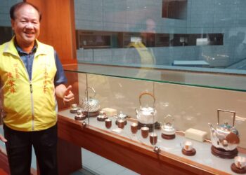 「匠心銀韻」銀壺創作聯展高雄登場  三大金工名家攜手對話百年古董銀器