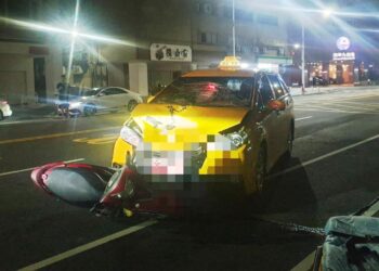 高市七賢一路計程車與機車碰撞　女騎士受傷送醫（無酒駕）
