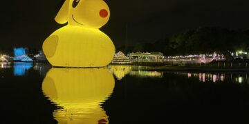 典藏童玩節專屬回憶  史努比鴨公仔9日起限量販售