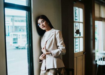 每天都在想穿什麼?4個Smart Casual穿搭組合拯救選擇障礙