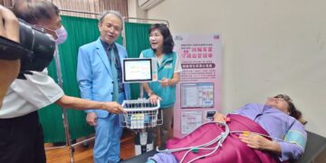 嘉義縣健康篩檢增添利器 扶輪社捐贈非侵入式動脈血管硬化檢測儀