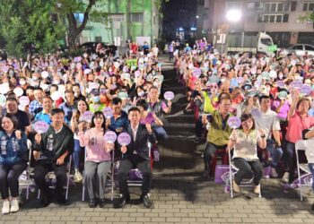 茶餅會人氣爆棚 許智傑展現強大基層號召力