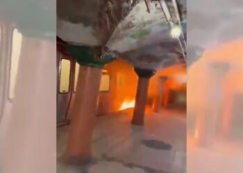 影音/新澤西地鐵列車起火 紐約上午通勤癱瘓
