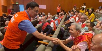 竹東鎮模範父親代表表揚頒獎活動  場面熱鬧溫馨