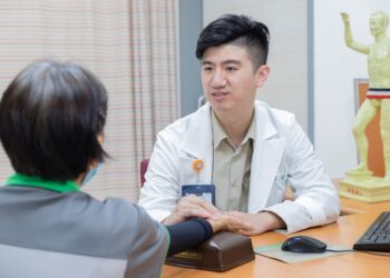 更年期女性長期偏頭痛影響生活品質  中醫調理助改善