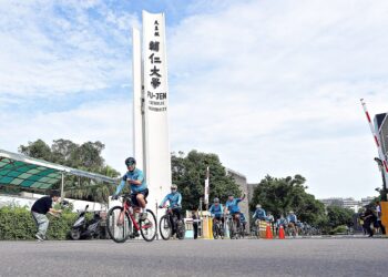 輔大第16屆鐵馬千里環台正式出發 知名主持人蘭萱現身共騎展現好體力