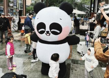 文創迷必衝!20組罕見IP創作者同台8/8南港「水光瀲灩市集」!