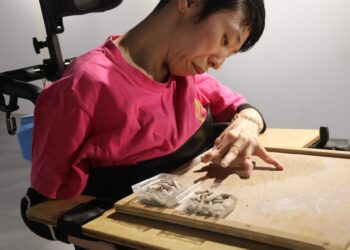八里愛心教養院《陶藝.淘意》特展     院生用手腳創作     展現生命獨特之美     展期至9/7