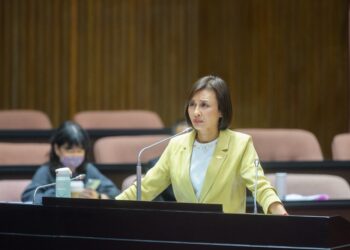 高雄市長初選參選人邱議瑩立委質詢災後特別預算　提五大訴求建構韌性城鄉並加速經濟復甦