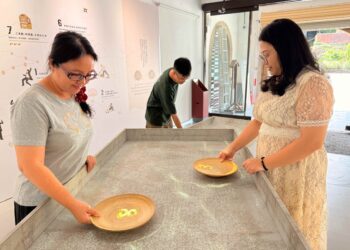 黃金博物館變好玩了     VR、多媒體裝置帶你深入坑道     體驗礦工生活