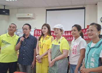 影音/持續愛心12年 員林中央社區發展協會月餅送暖公益不間斷