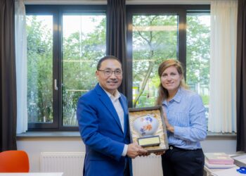不只照護更是生活     侯友宜參訪荷蘭霍格威村     為新北長照3.0尋找新方向