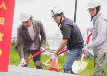 臺東火車站太陽能停車棚動土   遮陽擋雨停車不用再淋雨