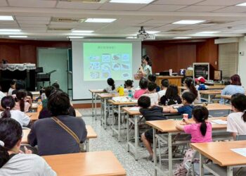 新學期開始、每三學童一人過重   彰基營養部倡導開學收飲食