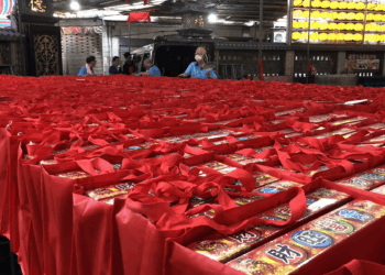 普渡做公益     新北宮廟響應愛心大平台     捐贈「弱勢最愛物資」給家庭