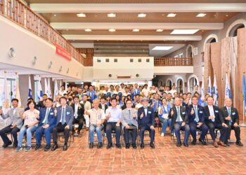 回饋社會關懷教育  羅東扶輪社結合社會資源捐款助清寒