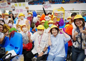 屏縣日照運動會登場  潮州高中長輩齊聚展現活力